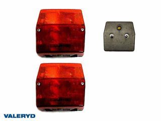 Baklampa passar till Aspöck Minipoint 99x93x49 (2-pack) med skyltbelysning, kabelgenomf. Baklampa passar till Aspöck Minipoint 99x93x49 (2-pack) med skyltbelysning, kabelgenomf.