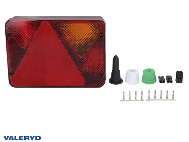 Baklampa Ajba Hö 188x135x55mm Skyltbelysning och dimljus. Bajonettanslutning 5-pol med glödlampor